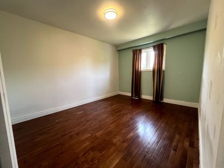 For Lease - 67 Hoover Crescent, Toronto, Ontario - Photo 3