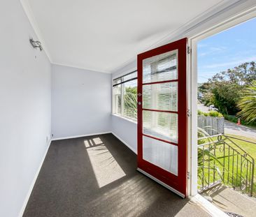 Welcome home to 5 Tarawera Road. - Photo 5