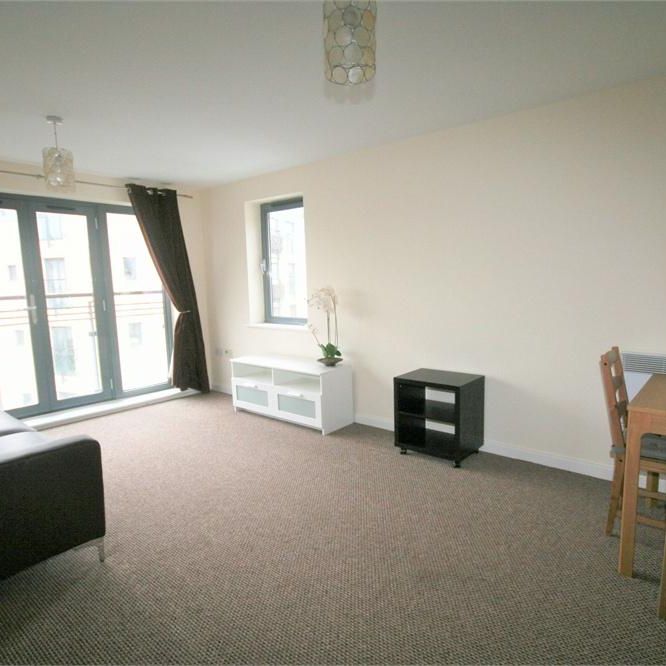 2 bedroom apartment to rent - Photo 1