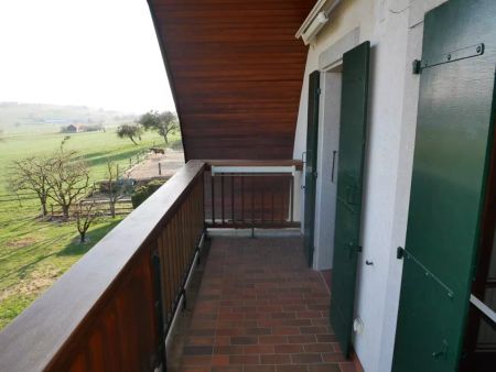 LUSSY PRES ROMONT - RTE DU VILLAGE 21 - CHARMANT 3 PIECES AU 2EME ETAGE - ENSOLEILLE - VUE DEGAGEE - Photo 4