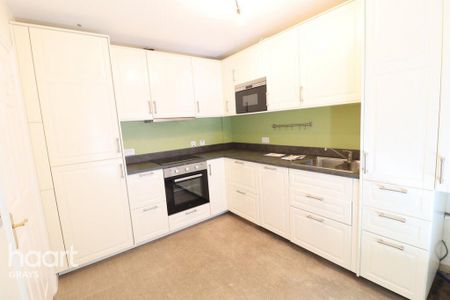 2 bedroom terraced house to rent - Photo 2