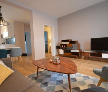 City-Residence: Elegant möblierte 3-Zi.-Wohnung mit Balkon nahe Grü... - Photo 3