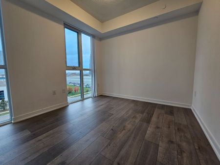 For Lease - 60 Honeycrisp Crescent Unit# 607, Vaughan, Ontario - Photo 2