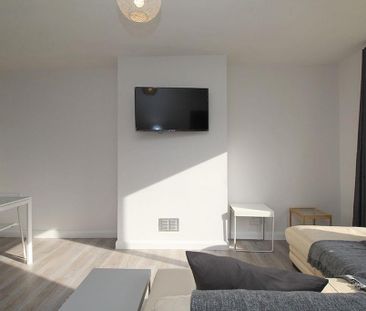 4 bedroom house share to rent - Photo 5