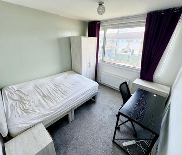 4 bedroom house share to rent - Photo 4