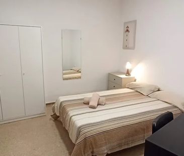 Gran Via de les Corts Catalanes, Barcelona, Catalonia 08015 - Photo 5