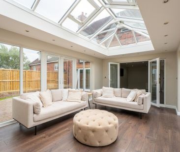 4 bedroom detached house to rent - Photo 4