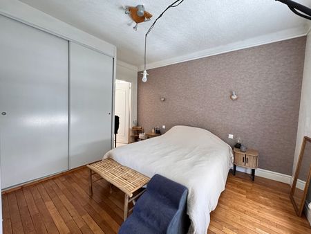 Location Appartement 2 pièces 67m² - Photo 4