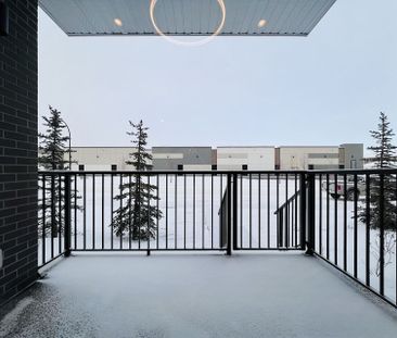 111 - Wolf Creek Dr SE, Calgary - Photo 2