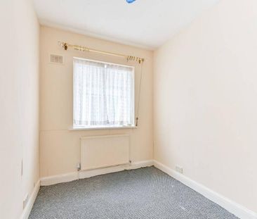 5 bedroom detached house to rent - Photo 4