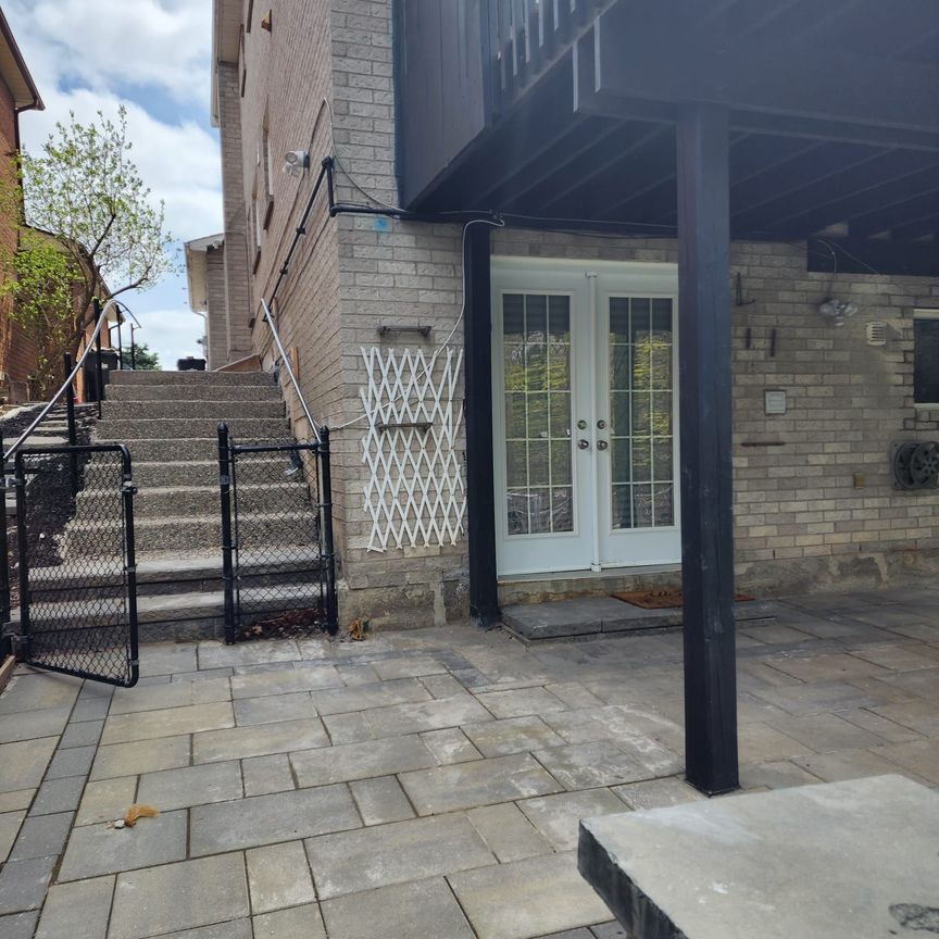 For Lease - 2385 Hargood Place Unit# Lower, Mississauga, Ontario - Photo 1