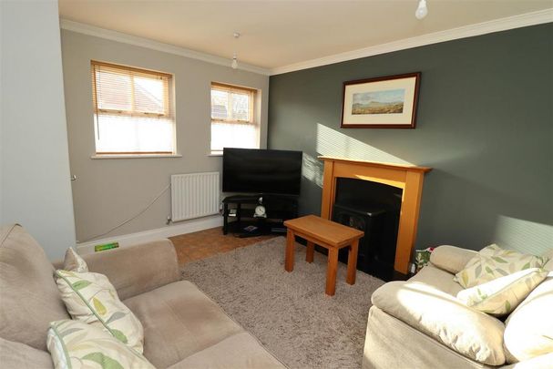2 bedroom bungalow to rent - Photo 1