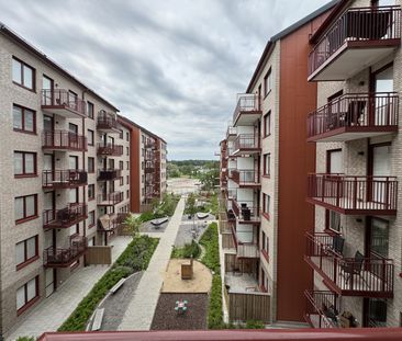 Mäldgatan, Järfälla - Photo 1