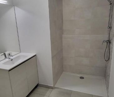 Location Appartement 2 pièces 43m² DECINES CHARPIEU 69150 - Photo 3