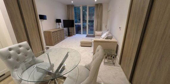 1 bedroom Apartment to rent - Photo 2