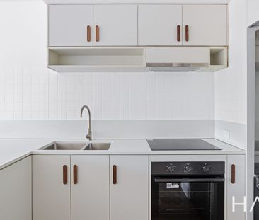 City Style, Smart Living - Photo 4