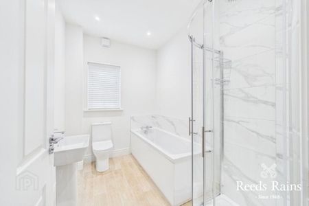 The Bartley Apartments, 55 Millmount Village Way, Dundonald, Belfast, BT16 1AL - Photo 4