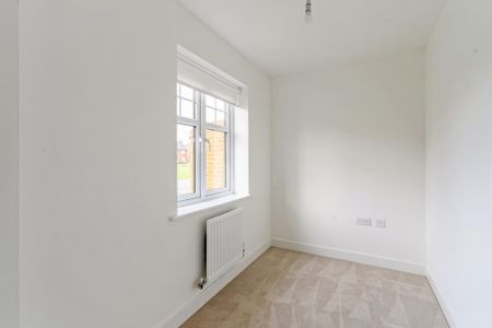 4 bedroom detached house to rent - Photo 5