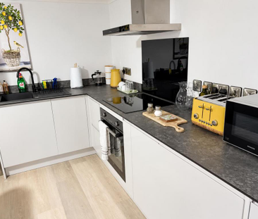 1 bedroom flat to rent - Photo 4