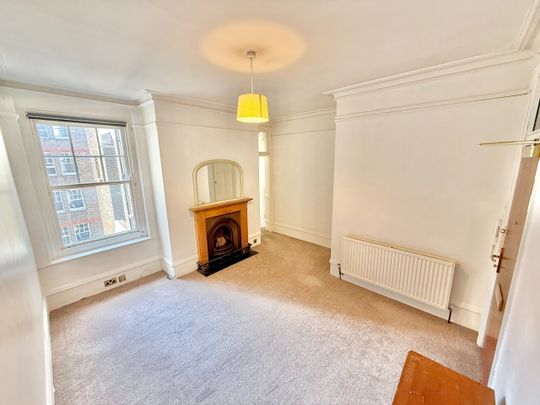 2 Bed Flat, Sutton Lane North, W4 - Photo 1