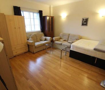 South Block, Belvedere Road, London, SE1 - Photo 2