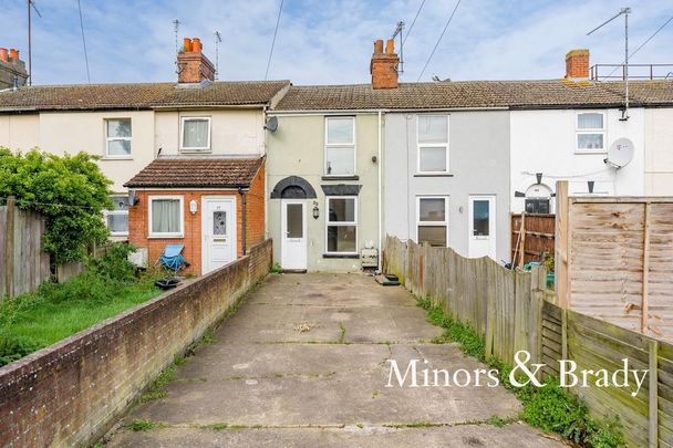 2 bedroom terraced house to rent - Photo 1