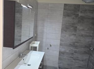 Studio/Γκαρσονιέρα για ενοικίαση - Καλύβια Θορικού, - Photo 4