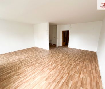 3-Raum-Wohnung mit verglastem Balkon im Barbara-Uthmann-Ring - Annaberg-Buchholz! - Foto 3