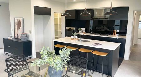 Private and Spacious in Wigram - 6 Month Tenancy - Photo 3