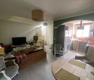 A LOUER MAISON 2 CHAMBRES VILLAGE DE GASSIN - Photo 2