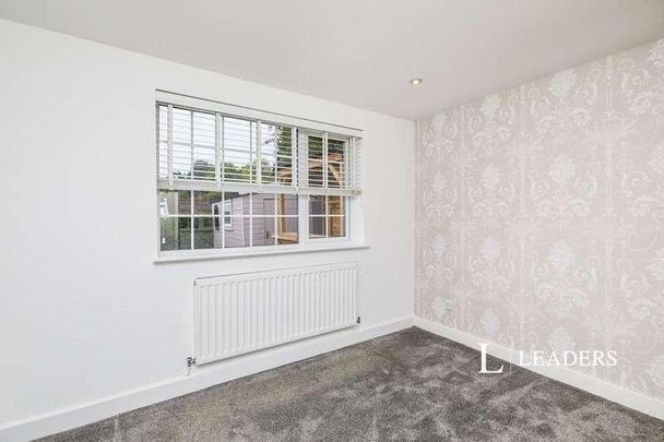 Woodhedge Drive, NG3 - Photo 1