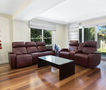 When Size & Location Is Supreme - Photo 3