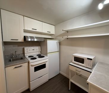For Lease - 8 Avion Avenue Unit# Unit 5 (Basement Unit), Toronto, O... - Photo 5
