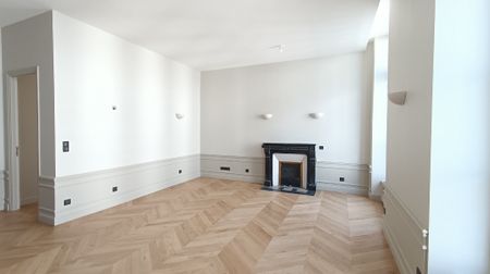 Location Appartement 4 pièces 87m² ORLEANS 45000 - Photo 5