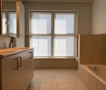Volledig opgeschilderd ruim appartement op mooie ligging | Potegems... - Photo 5