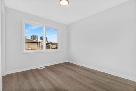 For Lease - 701 Glenroy Gilbert Drive Unit# Unit 07, Barrhaven, Ontario - Photo 4