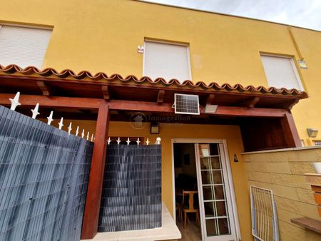 2 Bedroom duplex for rental in Llano del Camello - Photo 4