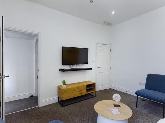 4 bedroom house to rent - Photo 1