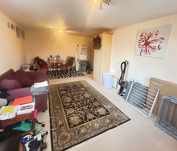 2 bedroom flat to rent Bramford Road, IP1 - Photo 3