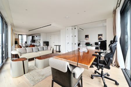 Penthouse, Clarendon Court, EC1Y, London - Photo 4