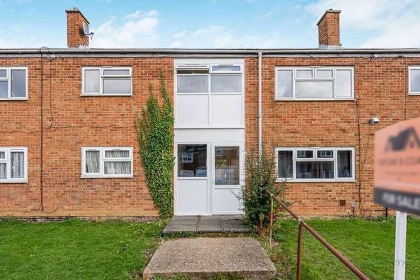 Barn Mead, Harlow, CM18 - Photo 1