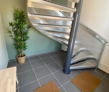 Sur les Quais, Pleine vue Port, Appartement de Type 3 en duplex MEUBLE - Photo 1