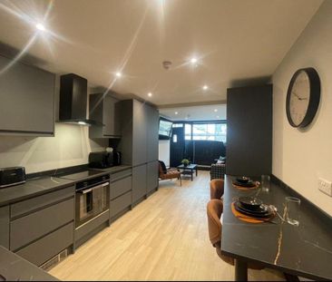 1 bedroom in a house share to rent - Photo 4