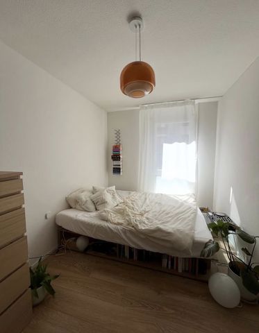 1 Zimmer, 77 m², 2. Stock - Photo 3