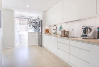 Apartamento T4 em Porto