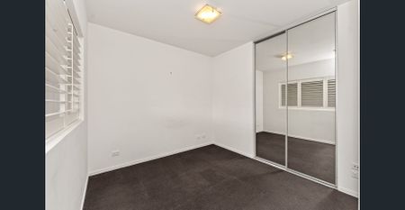 Easy Living - Photo 4