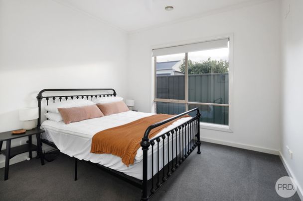 FULLY FURNISHED MODERN THREE BEDROOM HOME IN SOUGHT AFTER LAKE GARDENS LOCATION - Photo 1