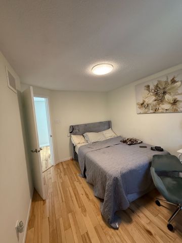 For Lease - 63 Barrett Crescent, Ajax, Ontario - Photo 4