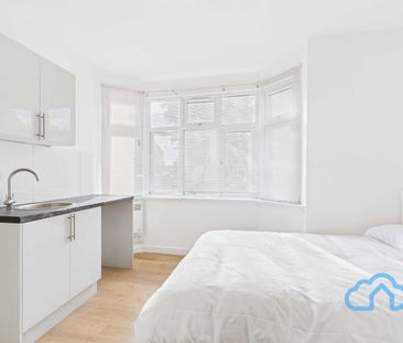 RM3 Well Hall Road | Eltham | London | SE9 6SF - Photo 1