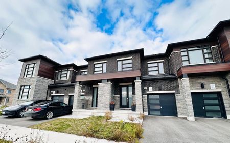 For Lease - 166 Ogston Crescent, Whitby, Ontario - Photo 3